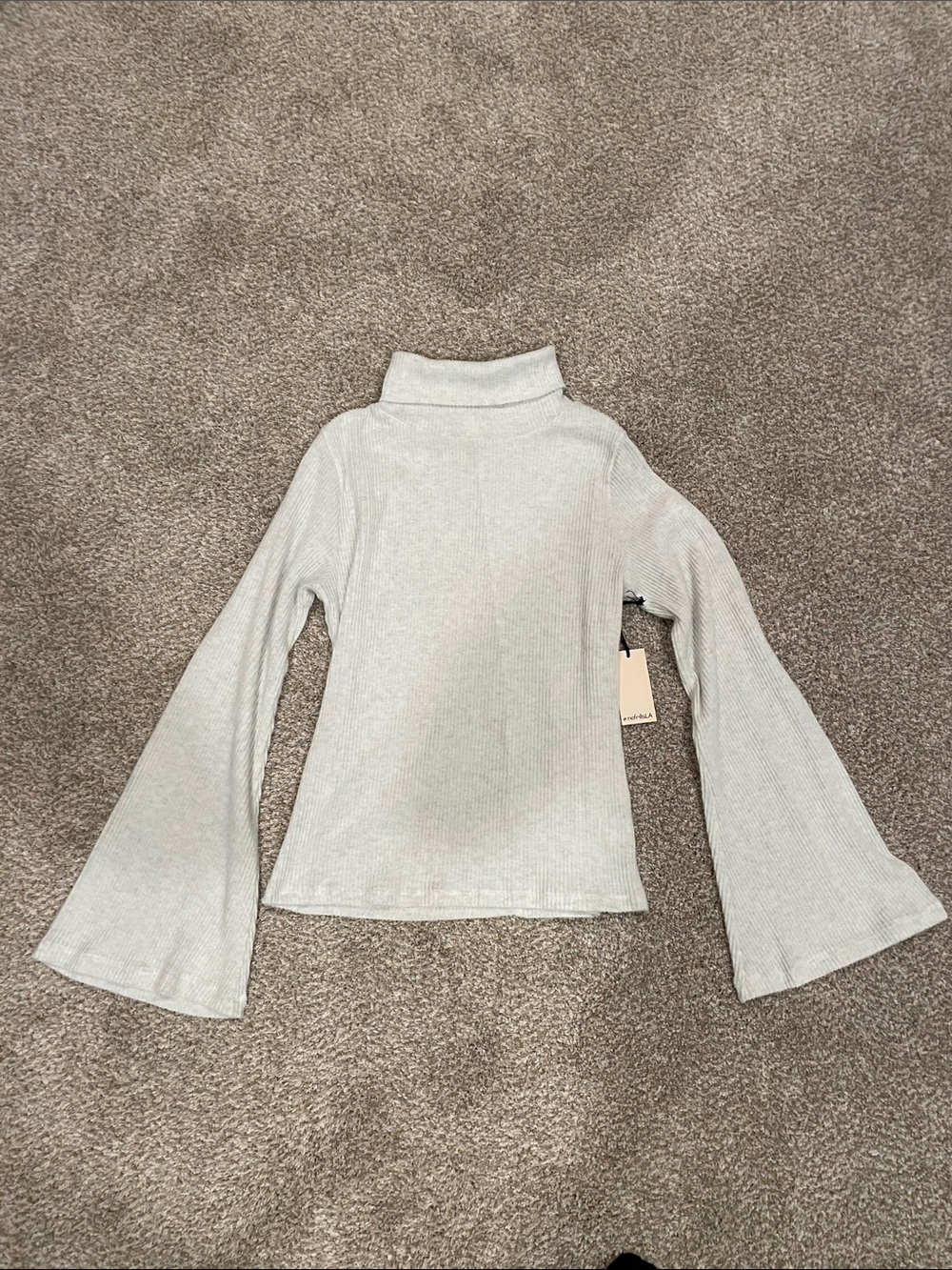 No Frills Bell-Sleeve Ribbed Turtleneck Sweater - Light Gray